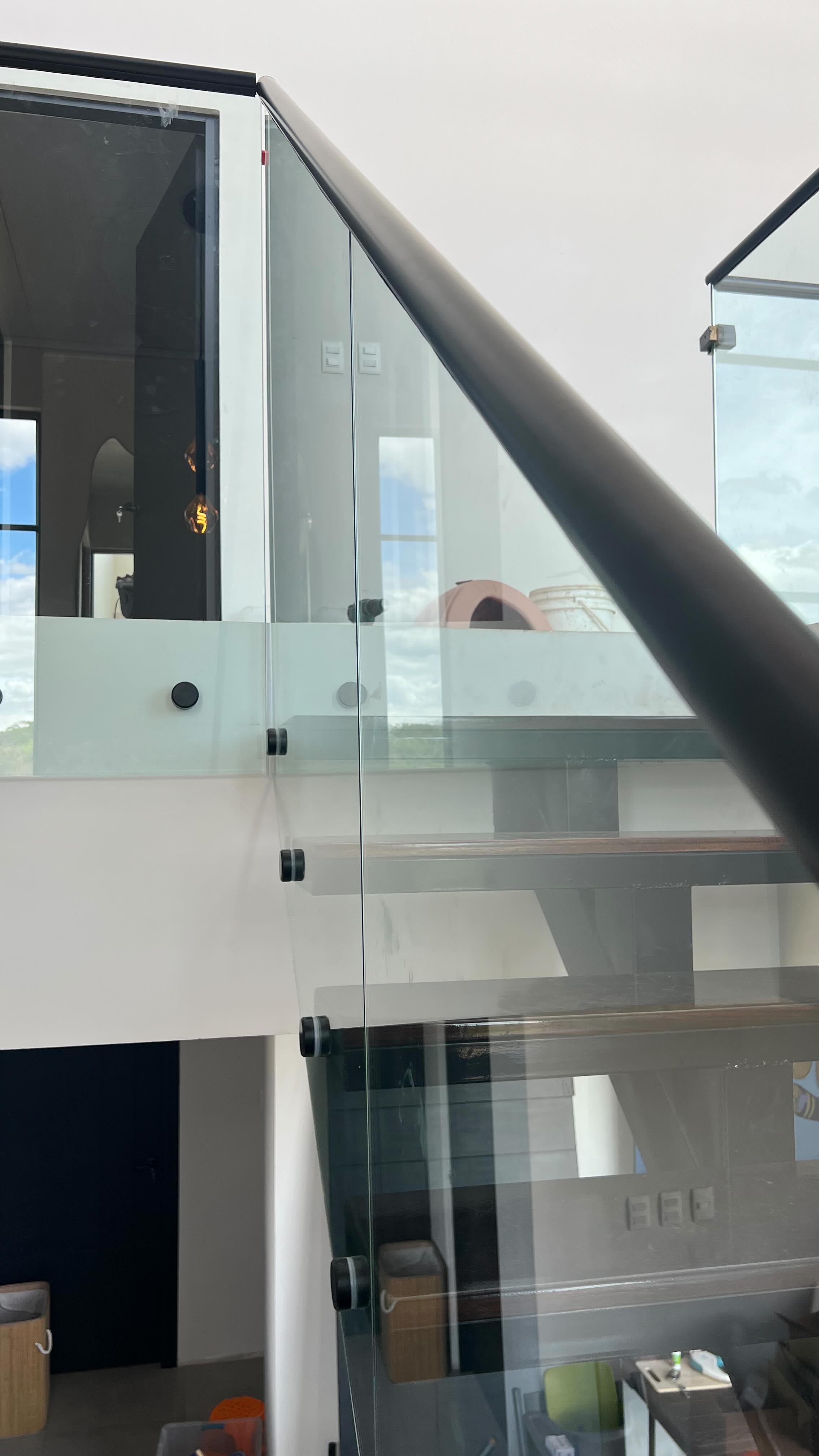 Baranda C3 negros con pasamanos